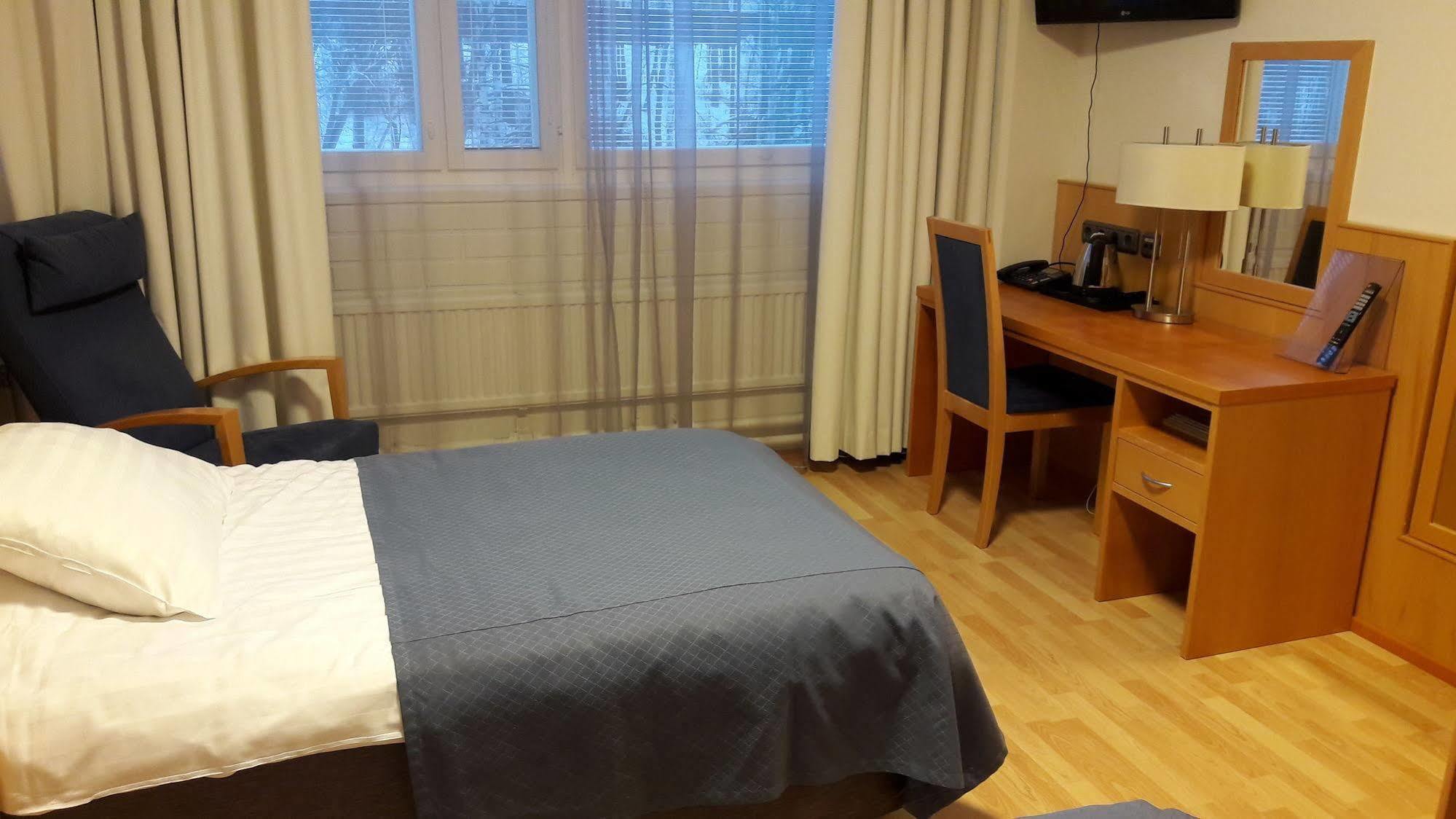 Economy Hotel Savonia Kuopio Dış mekan fotoğraf
